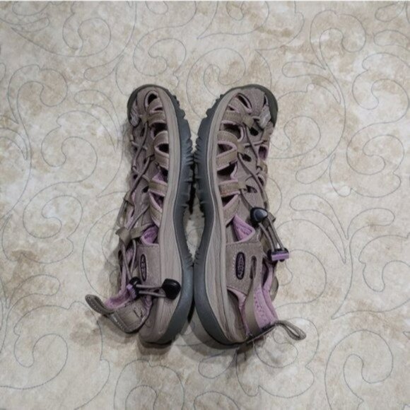 Keen Beige Whisper Closed Toe Sandals 8.5 - Picture 5 of 9